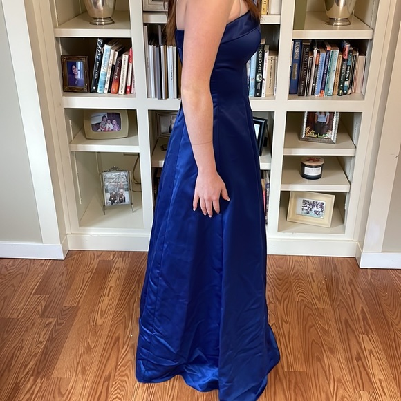 NWT Strapless Navy Blue Ball Gown Formal Prom Dress from Urban Girl Nite⦠- Picture 4 of 8